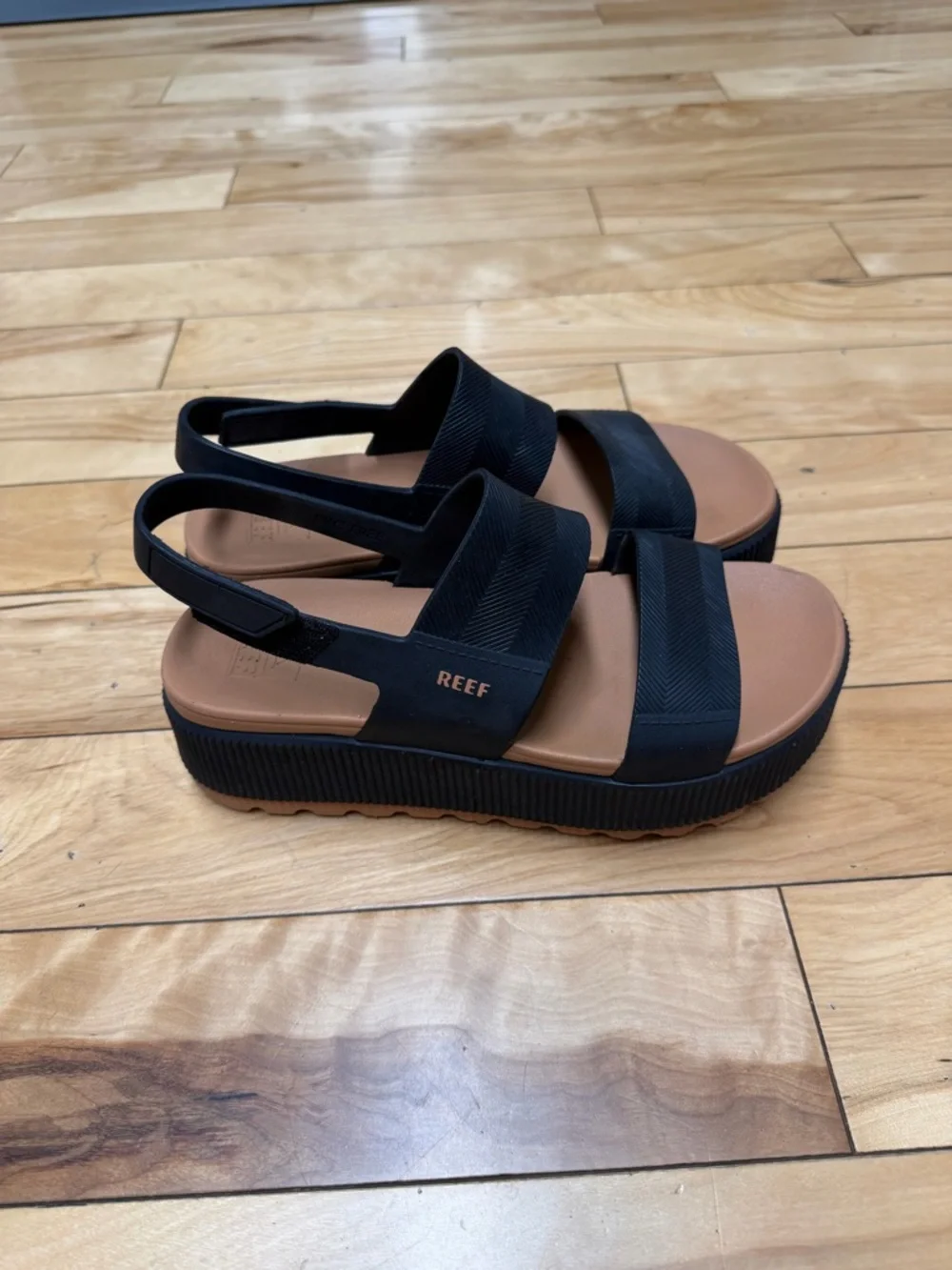 REEF WATER VISTA HIGHER PLATFORM SANDALS - Picture 2 of 5